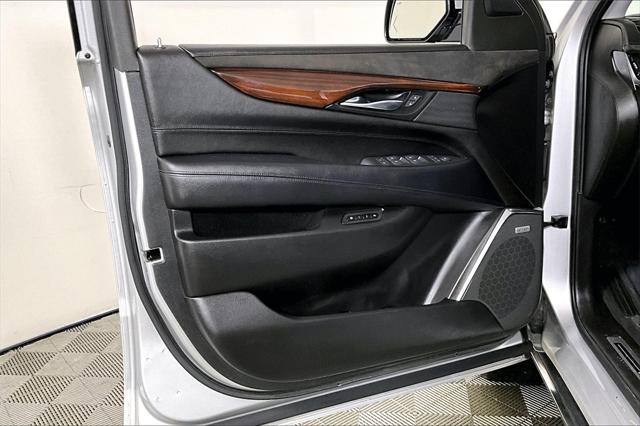 Used 2015 Cadillac Escalade ESV For Sale in Olive Branch, MS