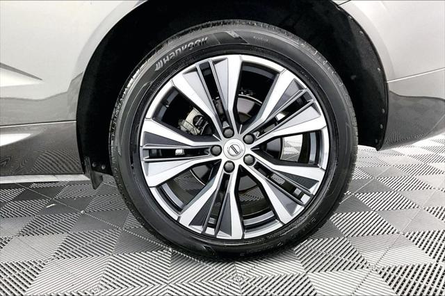 Used 2022 Volvo XC60 B5 Momentum For Sale in Millington, TN