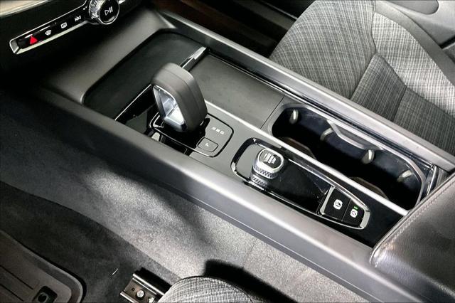 Used 2022 Volvo XC60 B5 Momentum For Sale in Millington, TN