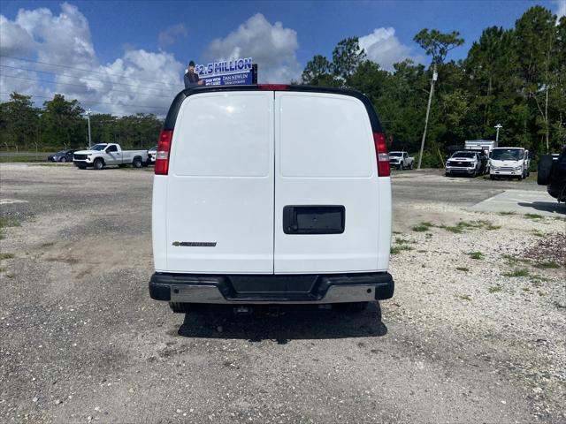2025 Chevrolet Express Cargo Van RWD 2500 Regular Wheelbase WT