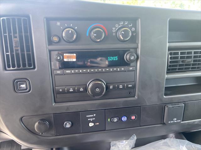 2025 Chevrolet Express Cargo Van RWD 2500 Regular Wheelbase WT