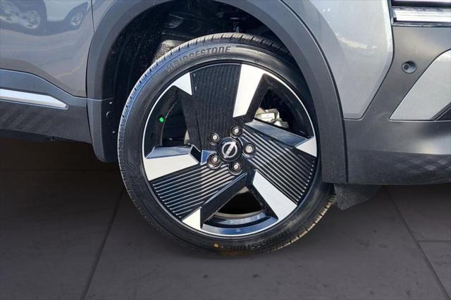 2025 Nissan Kicks SR FWD