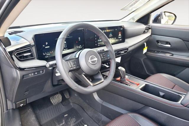 2025 Nissan Kicks SR FWD