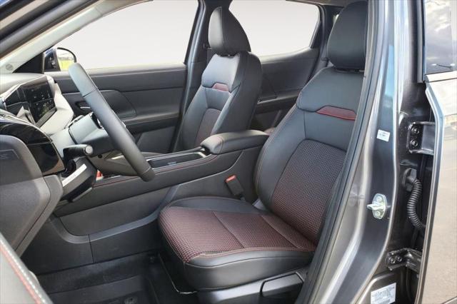 2025 Nissan Kicks SR FWD