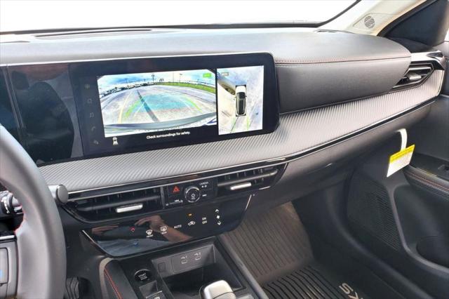 2025 Nissan Kicks SR FWD