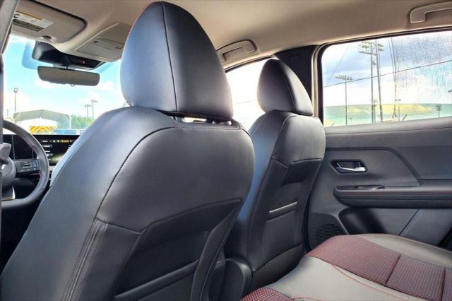 2025 Nissan Kicks SR FWD