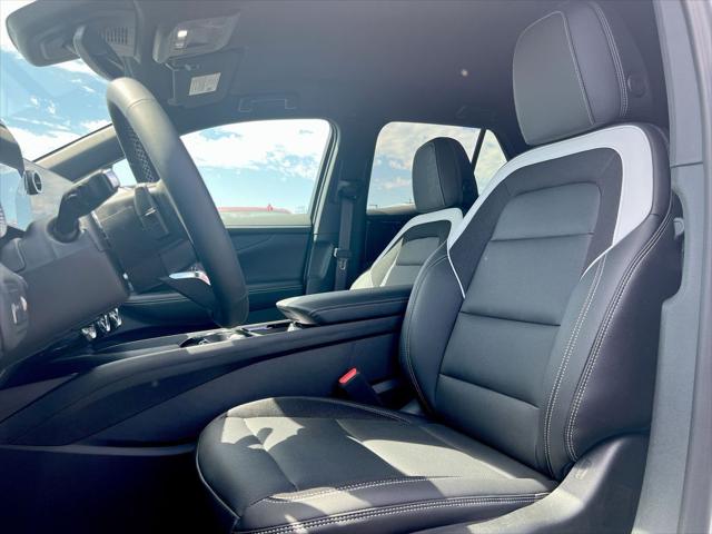 2025 Chevrolet V Blazer eAWD LT