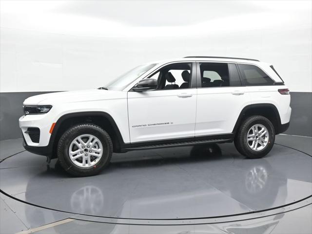 2025 Jeep Grand Cherokee GRAND CHEROKEE LAREDO 4X2