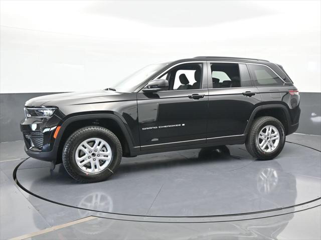2025 Jeep Grand Cherokee GRAND CHEROKEE LAREDO 4X2