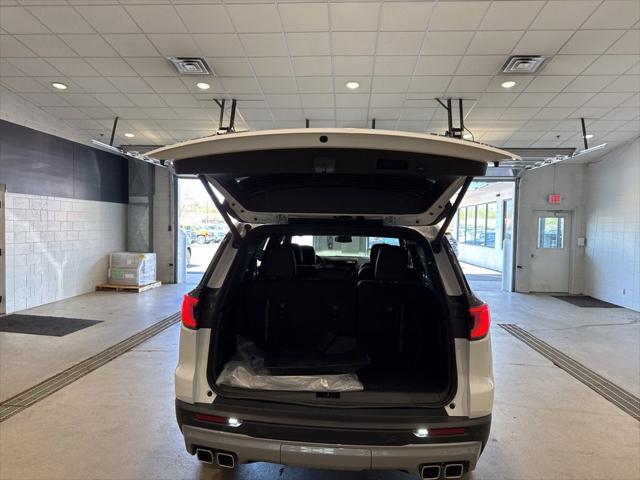 2025 GMC Acadia AWD Elevation