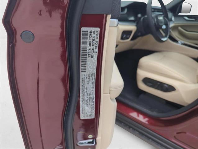 2025 Jeep Grand Cherokee Limited 4x2