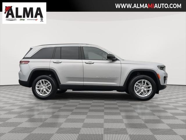 2025 Jeep Grand Cherokee GRAND CHEROKEE LAREDO X 4X4 2025 Jeep Grand Cherokee GRAND CHEROKEE LAREDO X 4X4