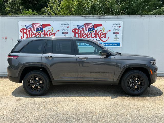 2025 Jeep Grand Cherokee GRAND CHEROKEE ALTITUDE 4X4