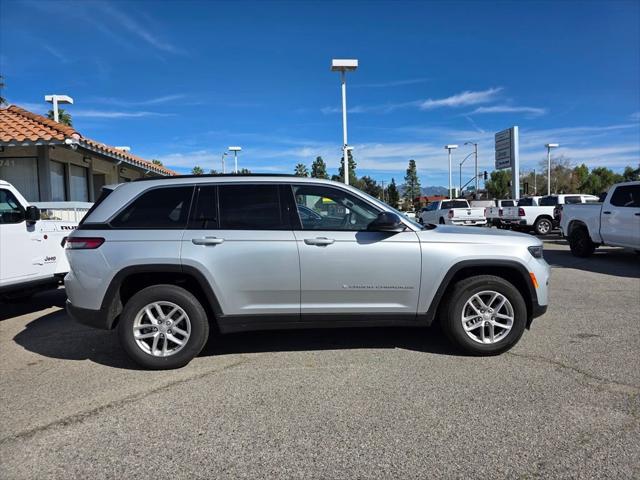 2025 Jeep Grand Cherokee GRAND CHEROKEE LAREDO X 4X2