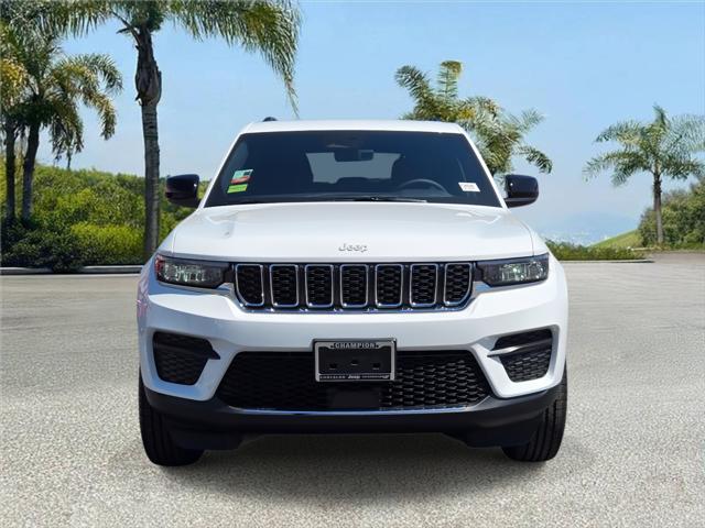 2025 Jeep Grand Cherokee GRAND CHEROKEE LAREDO 4X2 2025 Jeep Grand Cherokee GRAND CHEROKEE LAREDO 4X2