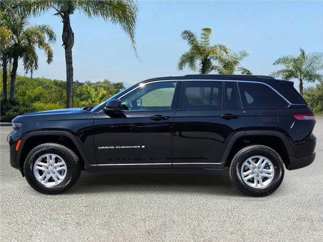 2025 Jeep Grand Cherokee GRAND CHEROKEE LAREDO 4X2