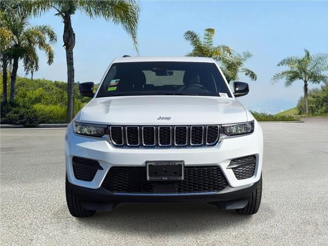 2025 Jeep Grand Cherokee GRAND CHEROKEE LAREDO 4X2 2025 Jeep Grand Cherokee GRAND CHEROKEE LAREDO 4X2