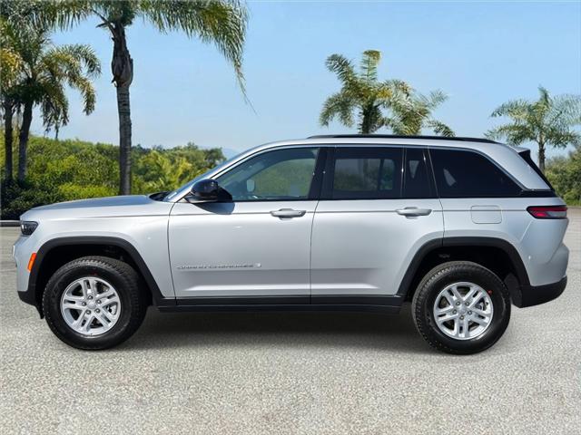 2025 Jeep Grand Cherokee GRAND CHEROKEE LAREDO 4X2
