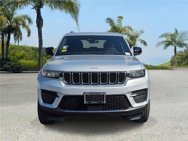 2025 Jeep Grand Cherokee GRAND CHEROKEE LAREDO 4X2