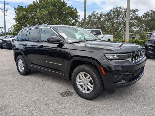 2025 Jeep Grand Cherokee GRAND CHEROKEE LAREDO 4X2