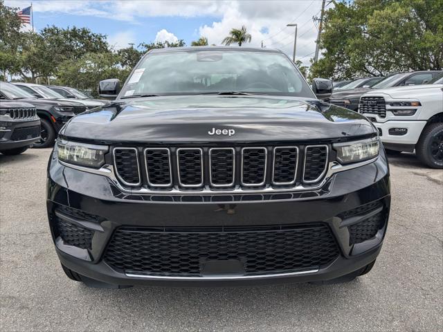 2025 Jeep Grand Cherokee GRAND CHEROKEE LAREDO 4X2