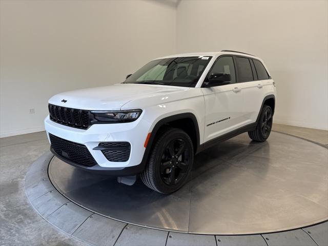 2025 Jeep Grand Cherokee GRAND CHEROKEE ALTITUDE X 4X4