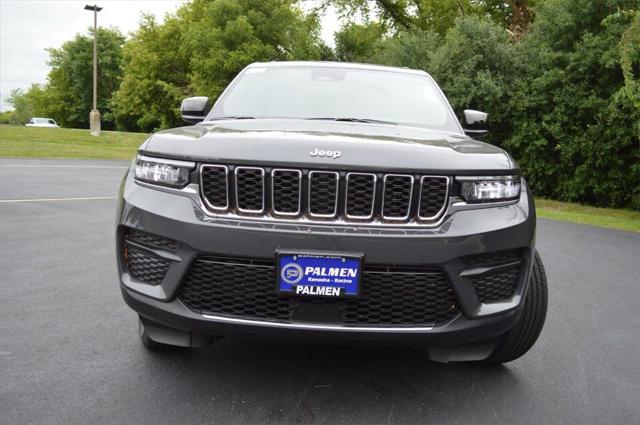2025 Jeep Grand Cherokee GRAND CHEROKEE LAREDO 4X4