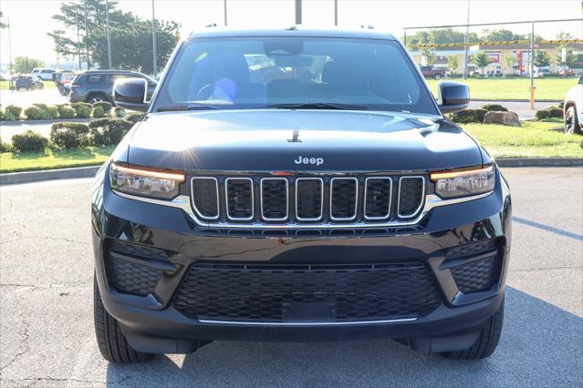 2025 Jeep Grand Cherokee GRAND CHEROKEE LAREDO X 4X4