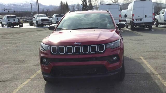 2025 Jeep Compass COMPASS LATITUDE 4X4