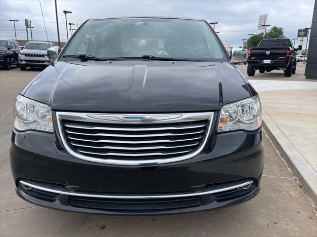 2016 Chrysler Town and Country Limited