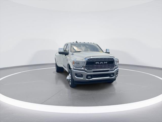 2023 RAM 3500 Limited Mega Cab 4x4 64 Box