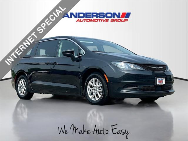 2023 Chrysler Voyager LX