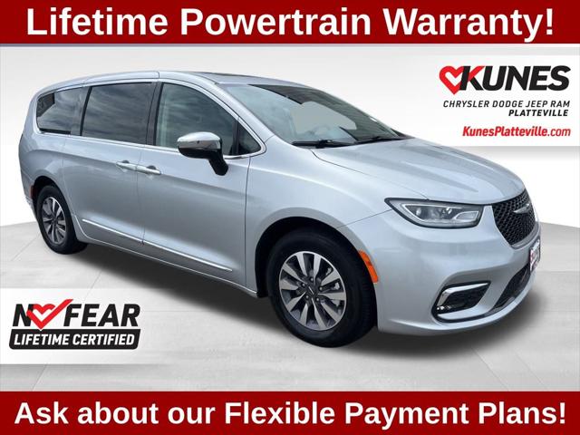 2023 Chrysler Pacifica Hybrid Limited