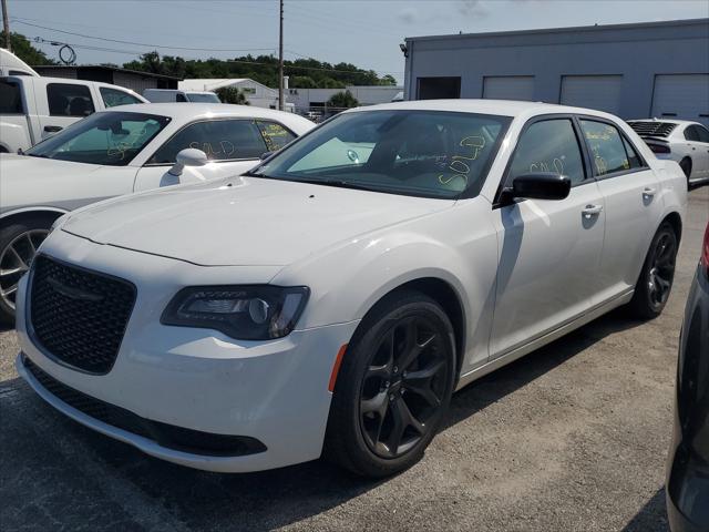 2022 Chrysler 300 Touring