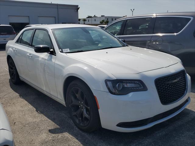 2022 Chrysler 300 Touring
