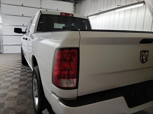 2017 RAM 1500 Express Quad Cab 4x4 64 Box