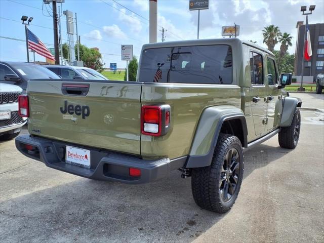 2025 Jeep Gladiator GLADIATOR NIGHTHAWK 4X4