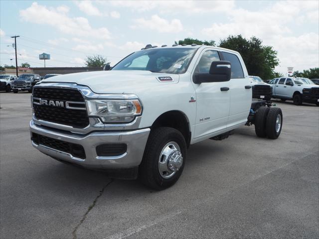 2024 RAM Ram 3500 Chassis Cab RAM 3500 SLT CREW CAB CHASSIS 4X4 60 CA