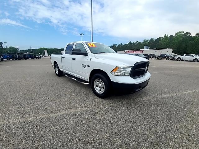 2019 RAM 1500 Classic Tradesman Crew Cab 4x2 64 Box