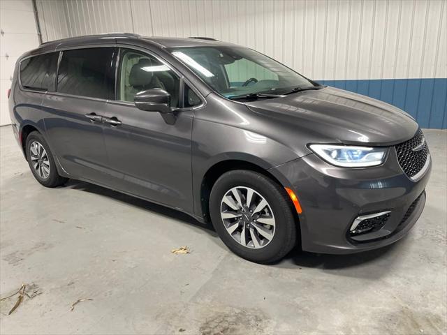 2021 Chrysler Pacifica Hybrid Touring L
