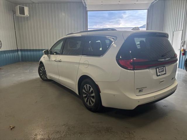 2021 Chrysler Pacifica Hybrid Touring L