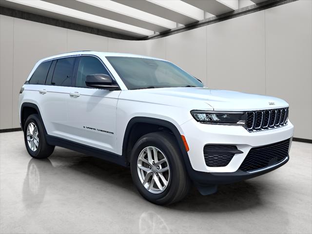 2024 Jeep Grand Cherokee Laredo X 4x4