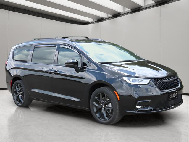 2023 Chrysler Pacifica Touring L AWD