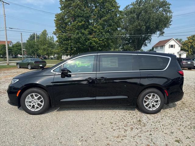 2025 Chrysler Pacifica PACIFICA SELECT