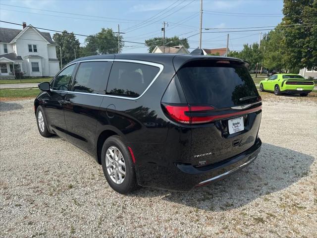 2025 Chrysler Pacifica PACIFICA SELECT