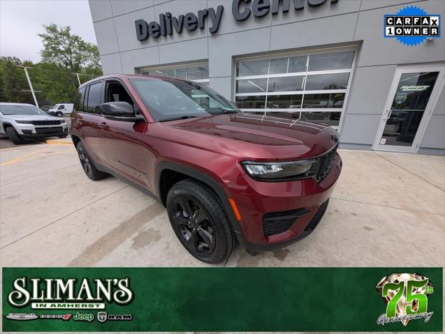 2023 Jeep Grand Cherokee Altitude 4x4 2023 Jeep Grand Cherokee Altitude 4x4