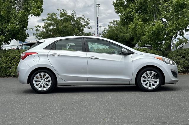 2016 Hyundai Elantra GT Base