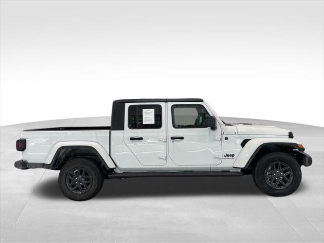 2024 Jeep Gladiator Sport S