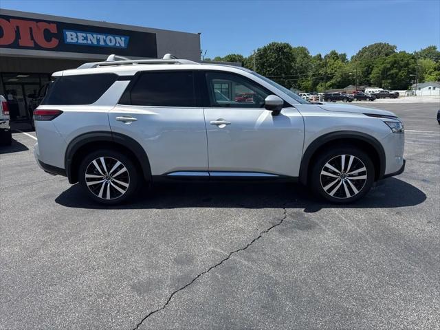 2024 Nissan Pathfinder Platinum FWD