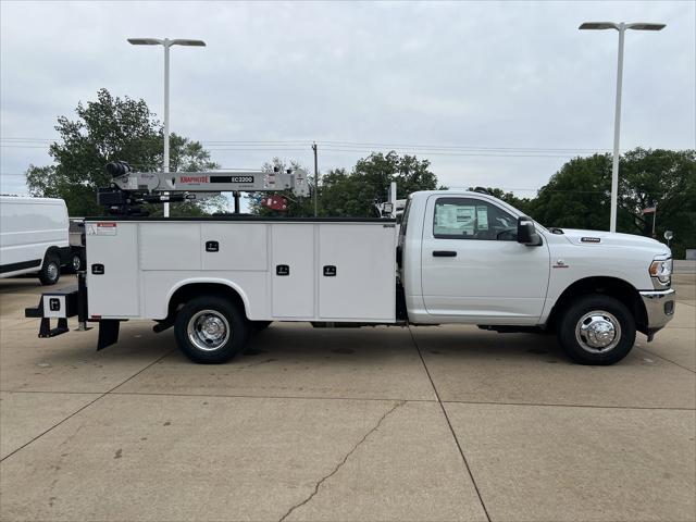 2024 RAM Ram 3500 Chassis Cab RAM 3500 TRADESMAN CHASSIS REGULAR CAB 4X4 84 CA